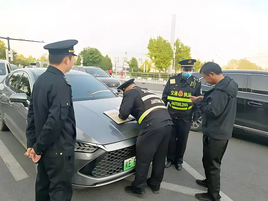 2025年网约车大清退：双合规率95%目标下平台与司机如何应对？插图1