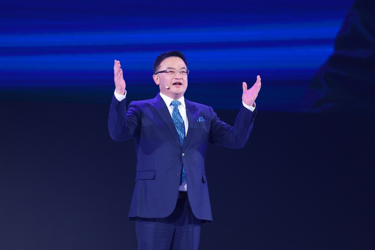 自动草稿东风风神L7搭载马赫电混PHREV技术正式发布