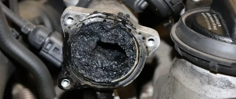 发动机积碳到底多久清洗一次呢？插图1