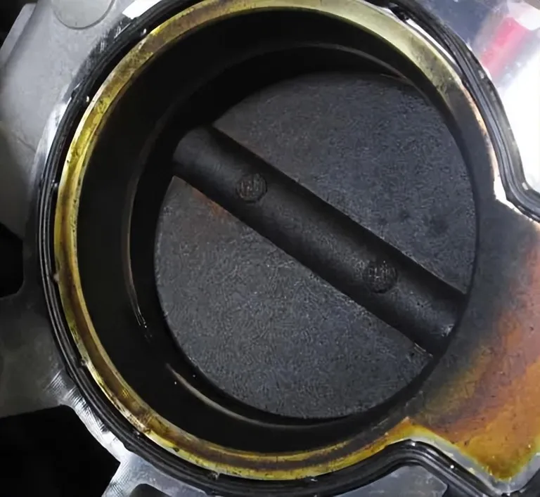 发动机积碳到底多久清洗一次呢？插图3