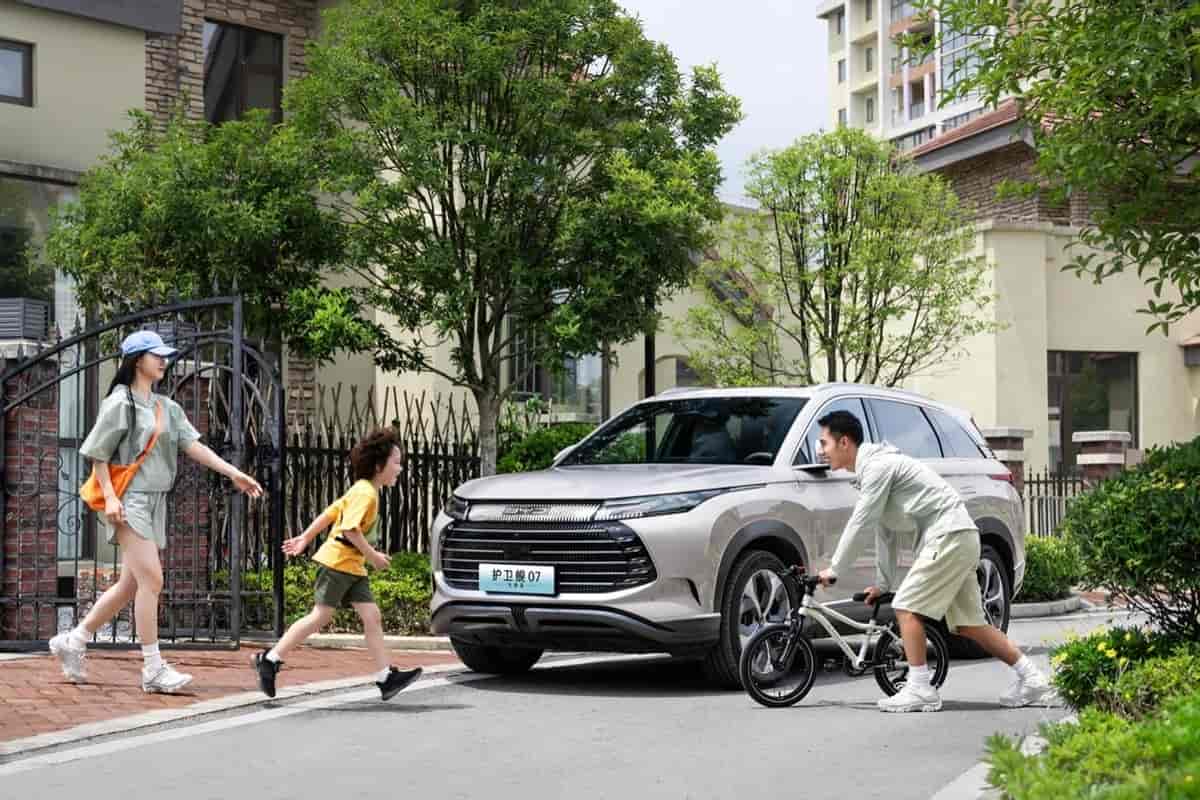 增配降价，降幅惊人！比亚迪护卫舰07荣耀版抢占中型SUV市场高地插图2