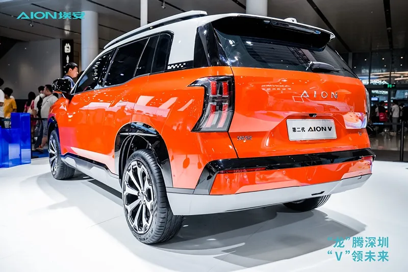广汽埃安爆款预定新作，霸王龙亮相粤港澳大湾区车展插图3