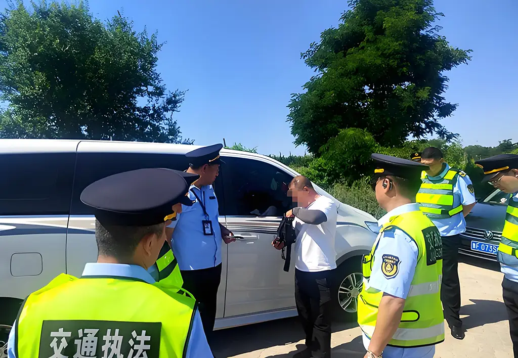 暑假多地开展非法营运专项整治，拼车群被明确纳入查处范围插图