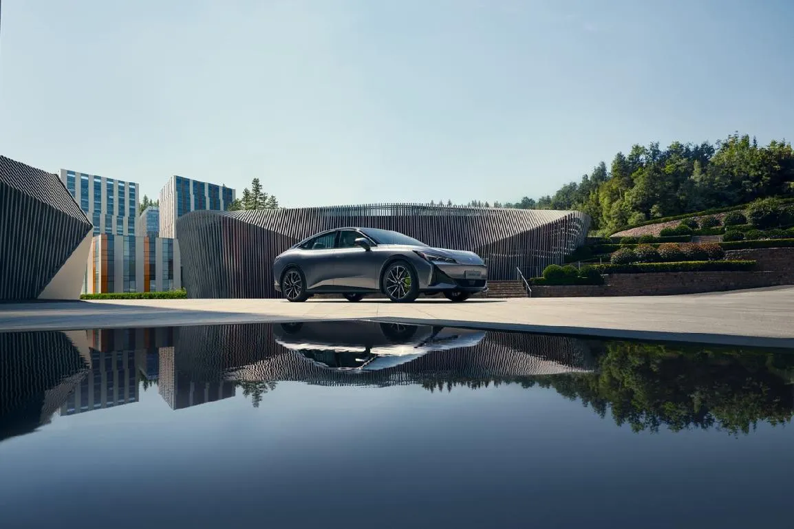 极狐阿尔法S5正式上市，新增560MAX版型限时15.18万元起售插图4