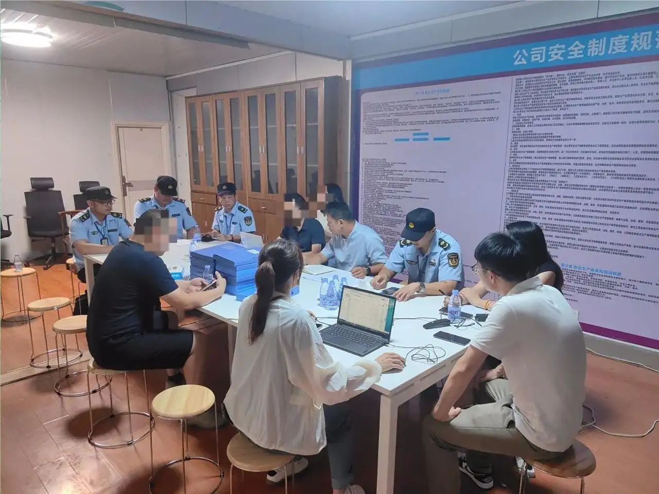 源头清退！广西1家网约车平台被下架，5114个违规账号被封禁插图1