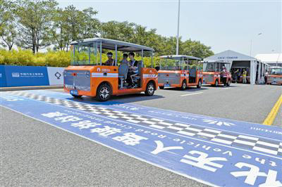 网约车司机聊“无人驾驶”: “我才不怕那玩意,没啥用”插图1 网约车司机聊“无人驾驶”: “我才不怕那玩意,没啥用”插图1