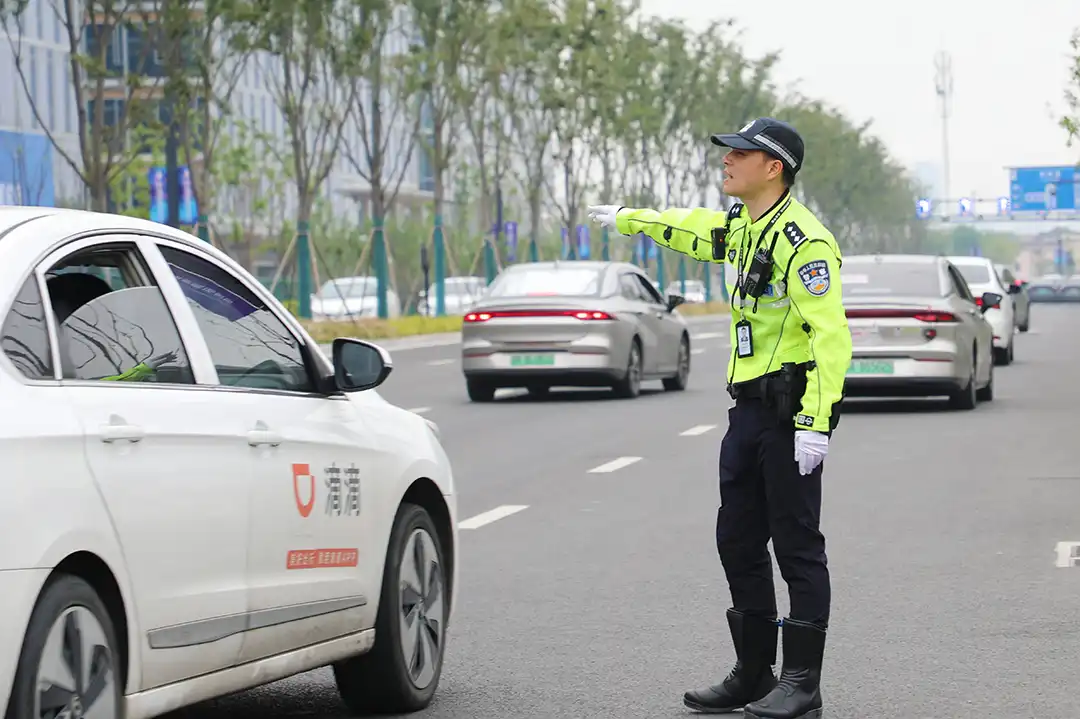 重磅利好！萧山合规网约车夜间可免费停车，助司机告别疲劳驾驶！插图2