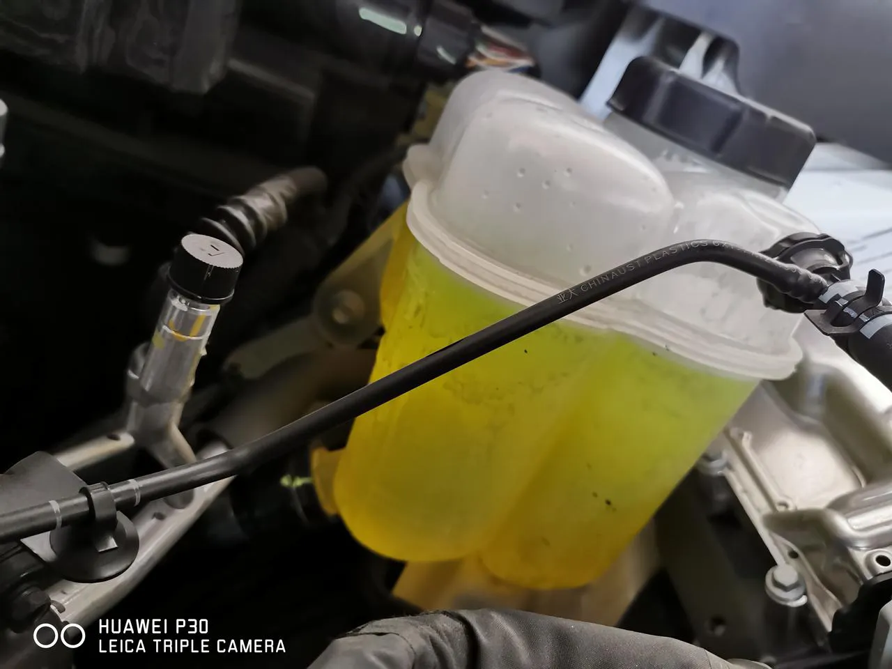 防冻液的重要性：保障发动机健康，确保行车安全插图