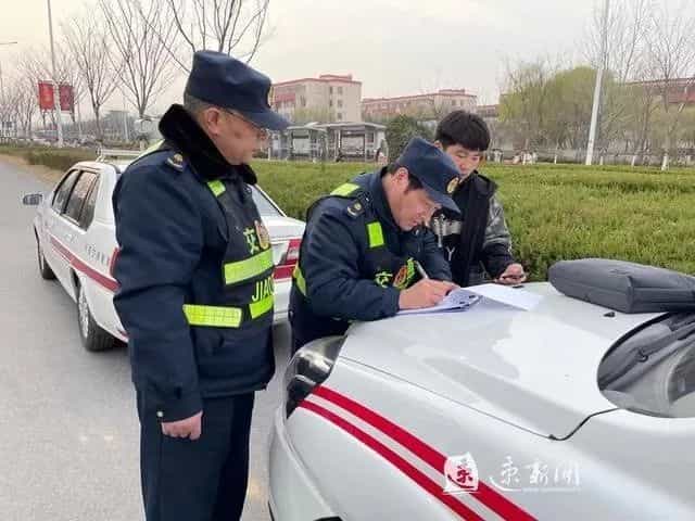 5天查处60台网约车,无缝隙不间断集中整治!插图 5天查处60台网约车,无缝隙不间断集中整治!