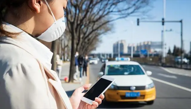为什么现在的年轻人宁愿等30分钟网约车,也不愿意坐出租车了?插图 为什么现在的年轻人宁愿等30分钟网约车,也不愿意坐出租车了?插图
