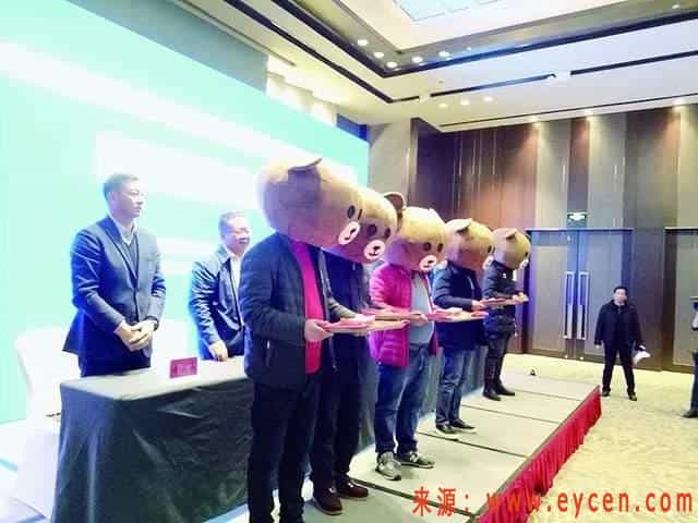 举报无证司机奖励5000元,有人带头套领奖插图 举报无证司机奖励5000元,有人带头套领奖