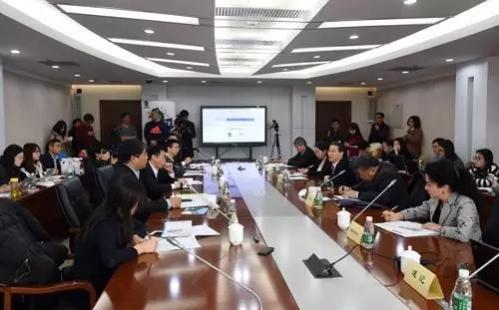 代表委员建言分享经济：网约车与“黑车”有本质区别 滴滴资讯 第1张
