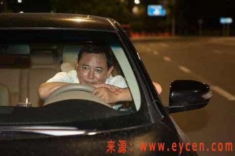 小县城的网约车，在生与死之间徘徊！