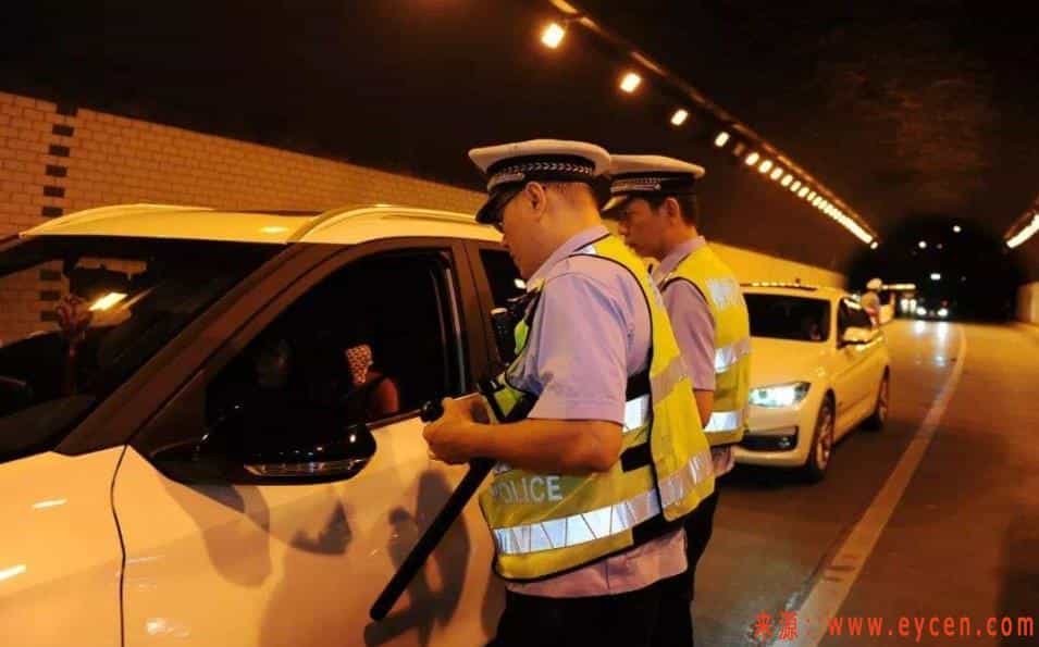私家车车主无证非法运营网约车,规范网约车运营势在必行插图 1.jpg
