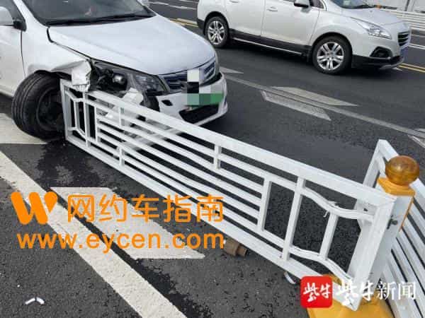 网约车“老司机”点手机接单,失手撞护栏致车轴断裂插图2 网约车“老司机”点手机接单,失手撞护栏致车轴断裂插图2