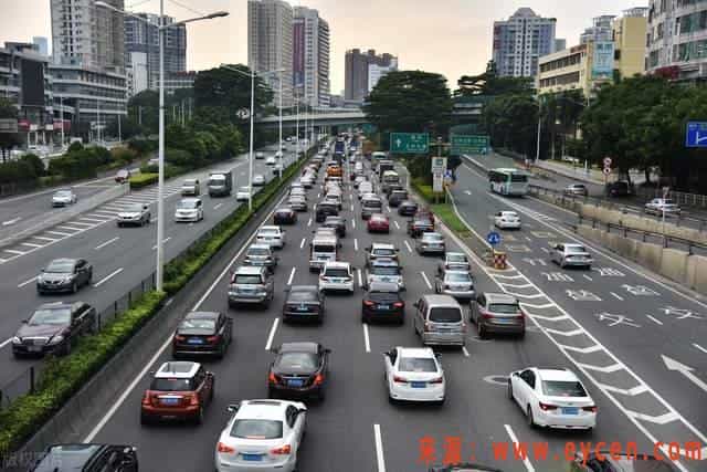 网约车若不按路线行驶 司机或被吊销从业资格