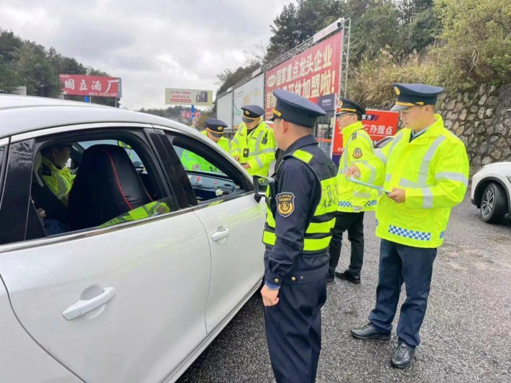 贵阳:暂停受理网约车经营许可及车辆运输证核发业务插图2 6c1acc6baf20231128002938