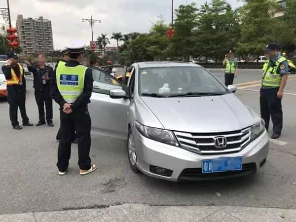 非法网约车、顺风车、黑车 怎么区分？这样拼车，最高可罚10万